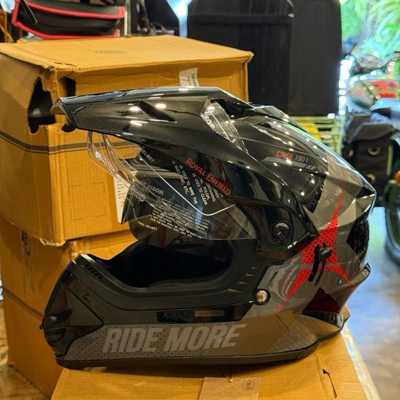 Helm Full Face Throttle DS Kinetic XL BESAR RRGHEA241278 Hitam Kilap - Royal Enfield ASLI